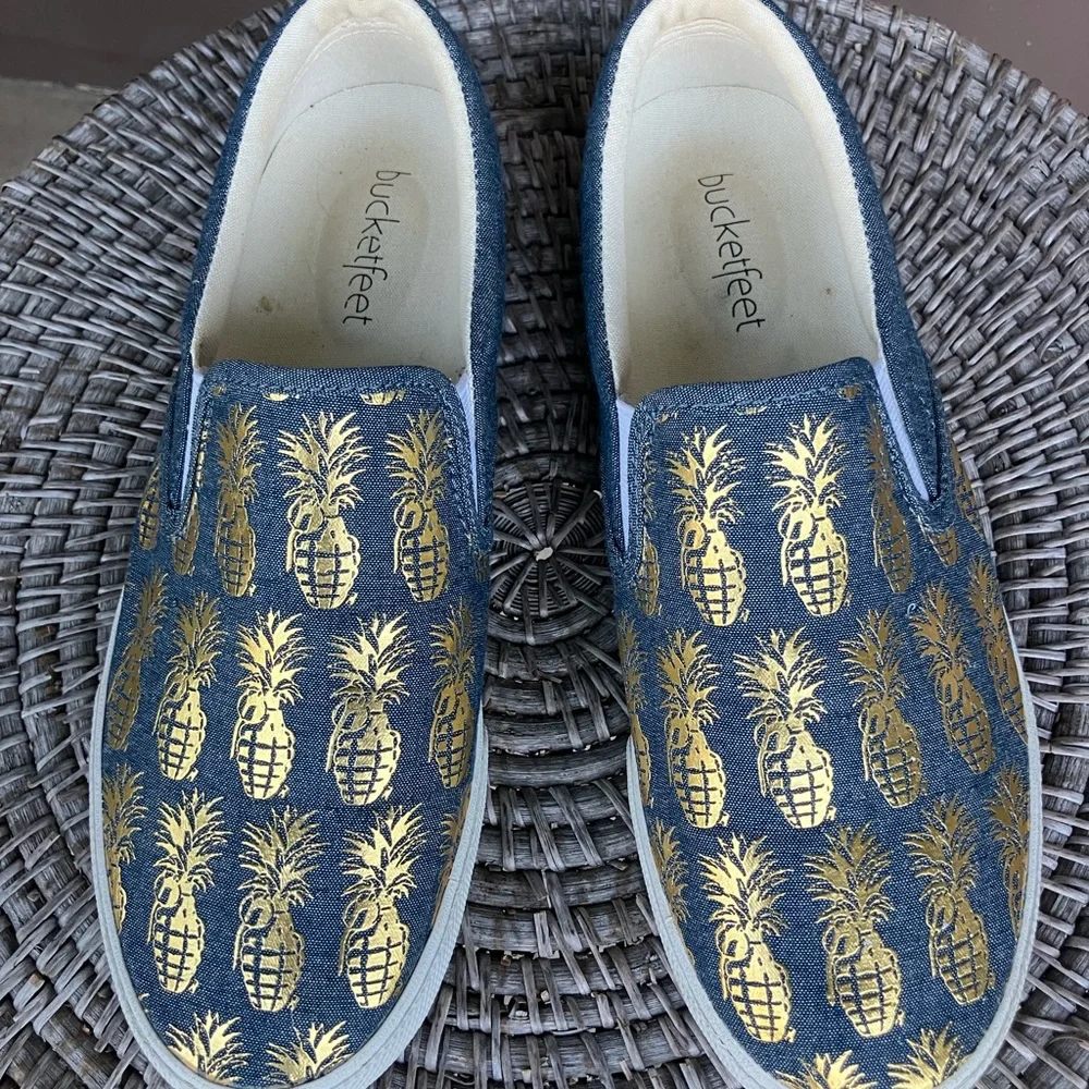Bucket Feet Pineapple Sneakers 🍍 - Picture 1 of 5